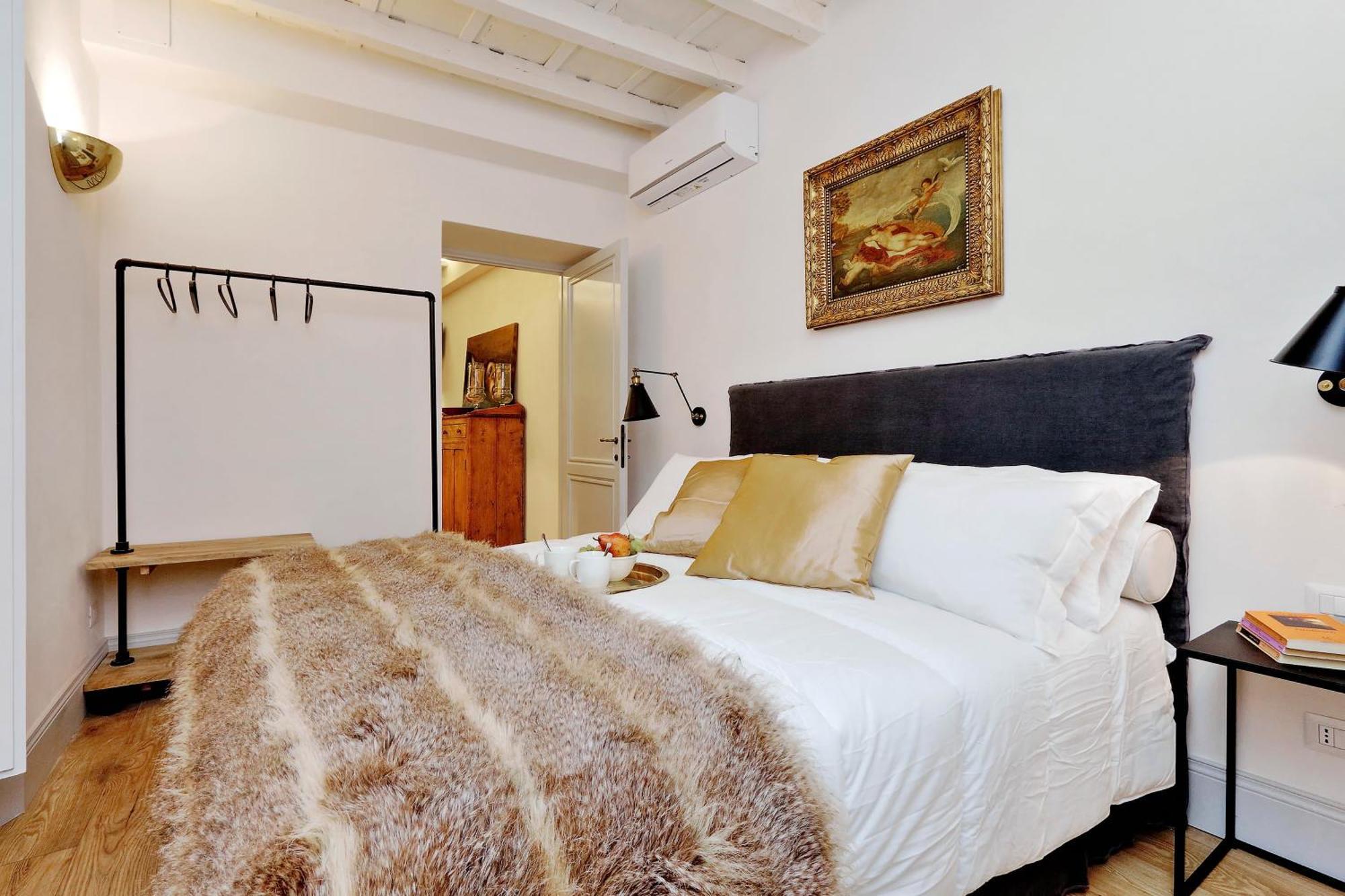 Luxury Charme Between Pantheon And Spanish Steps Рим Экстерьер фото