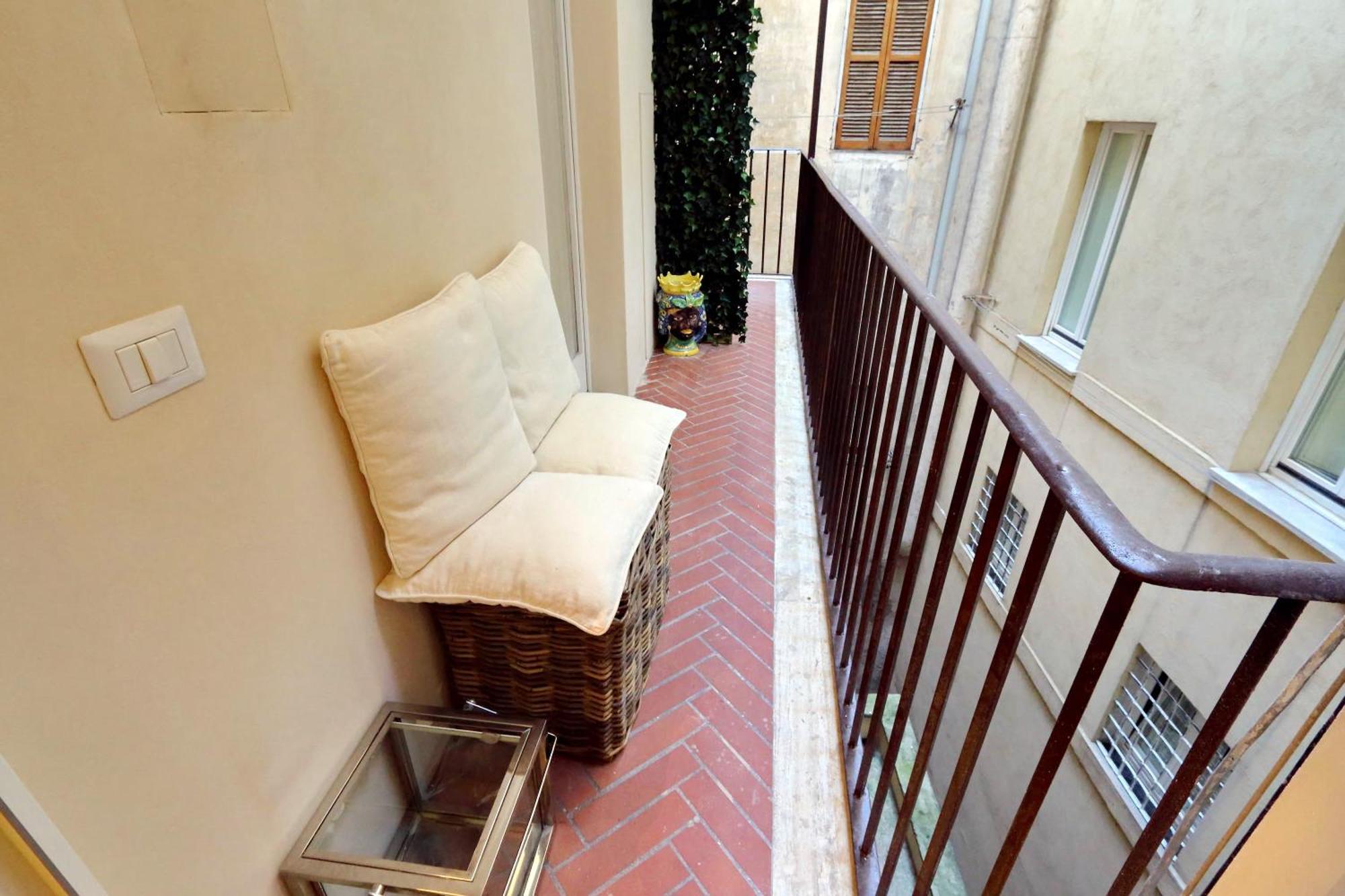 Luxury Charme Between Pantheon And Spanish Steps Рим Экстерьер фото