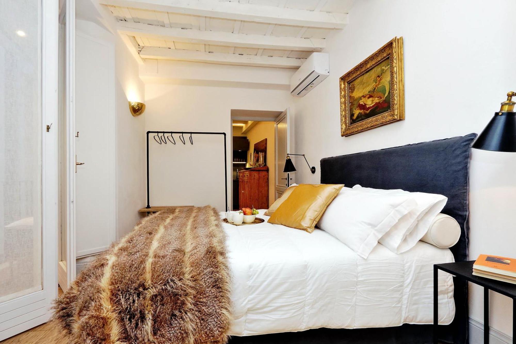 Luxury Charme Between Pantheon And Spanish Steps Рим Экстерьер фото